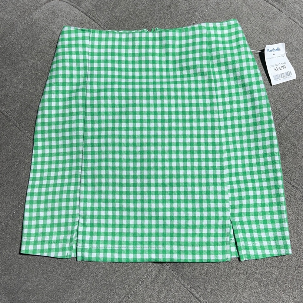 🥰🥰Love on a Hanger Gingham Skirt🥰🥰